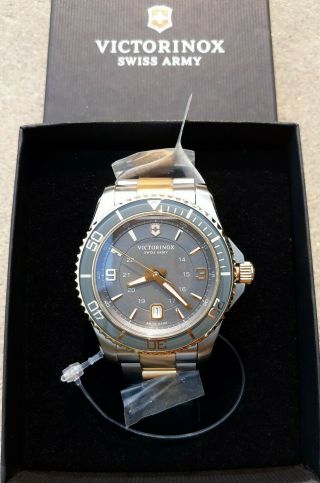 Victorinox Swiss Army Men ' s Maverick Stainless Silver/Gold Watch NIB 241825 2