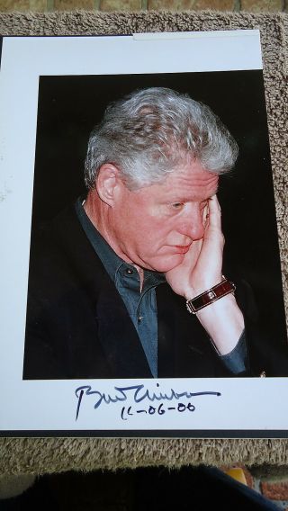 President Bill Clinton - Very Candid Signed Photo W/coa -