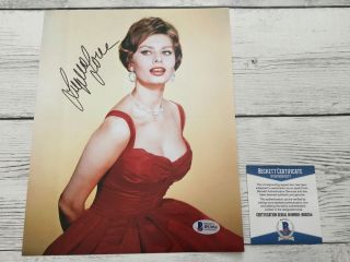 Sophia Loren Hand Signed 8x10 Photo Beckett Bas Autographed B