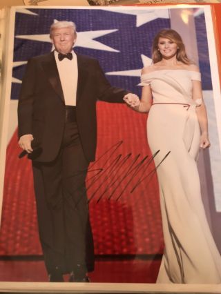President Donald J Trump Signed 8x10 Photo W/ Flotus Melana