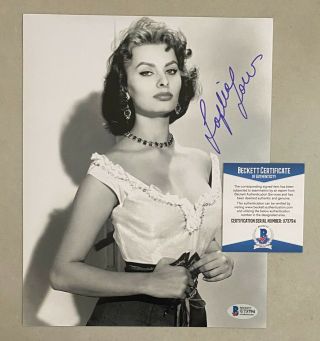 Sophia Loren Signed 8x10 Photo Autographed Auto Beckett Bas