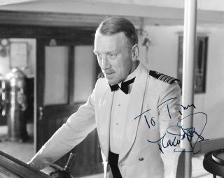 Max Von Sydow In Voyage Of The Damned (1976) Hand - Signed 8” X 9.  85” Portrait