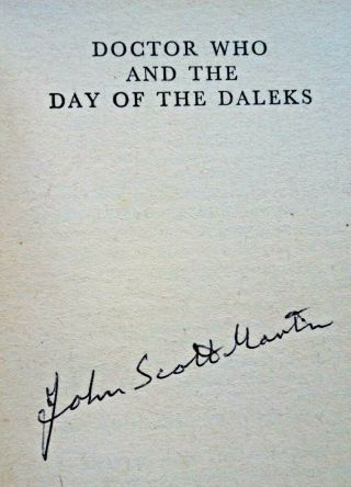 Dr Who Book The The Day Of The Daleks Signed By John Scott Martin Not Dedicated
