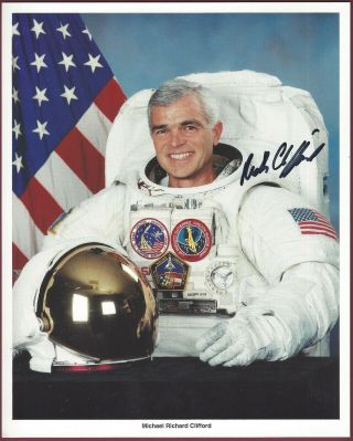 Michael R.  Clifford,  Nasa Astronaut,  Signed 8 " X 10 " Photo,  Uacc Rd 036