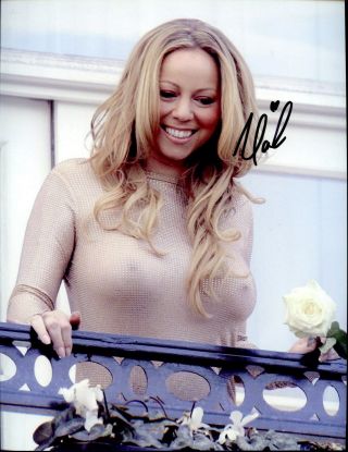 Sexy Singer Mariah Carey Autographed Photo Hand Signed