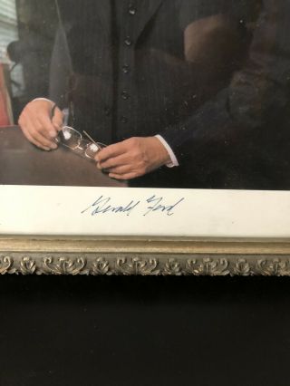 GERALD R.  FORD HAND SIGNED PHOTO PORTRAIT 8 X 10 OF 38TH U.  S.  PRESIDENT 2