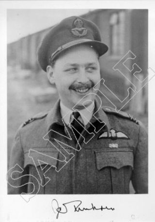 Spbb16 Wwii Ww2 Raf Battle Of Britain Freeborn Dfc Hand Signed Photo