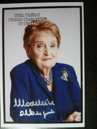 Madeleine Albright Authentic Hand Signed 4x6 Photo - 64th Usa Secretary Of State