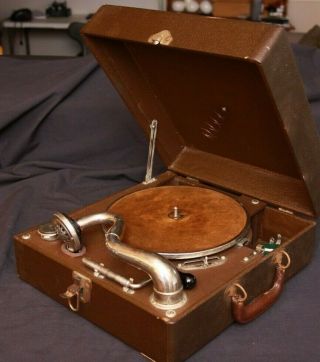 Vintage Watchtower Portable 78rpm Phonograph Hand Crank Wind - Up Record Player