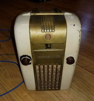 1940 ' s WESTINGHOUSE H - 126 LITTLE JEWEL Refrigerator Style Bakelite TUBE RADIO 2
