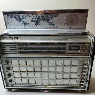 Vintage Philips Fm - Am De - Luxe Solid State Radio With Grenwich Mean Time Not Test