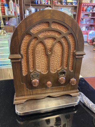 1933 Antique Rca Victor Model 110 Cathedral Tube Radio But