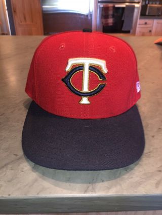 Era Team Issued Minnesota Twins Alternate Hat Size 7 1/8