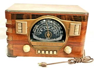 Vintage 1940s Zenith Radio Model 7s529 Plays Very Collectable