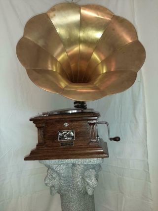 Victor Iii Phonograph With Brass Horn