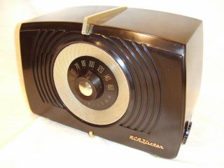 Fully Restored 1950 Vintage Rca Model X - 551 Antique Vacuum Tube Am Radio