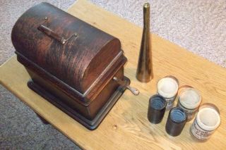 Antique,  1903 Thomas Edison Standard Cylinder Phonograph,  W/horn,  Hand Crank