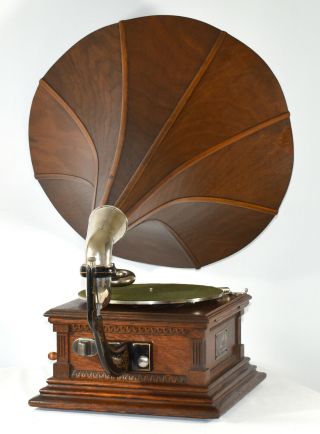 ANTIQUE VICTOR M MONARCH WOOD HORN PHONOGRAPH 3