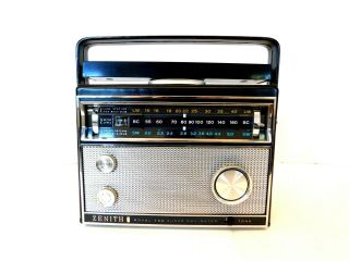 Vintage 1960s Near Zenith Chrome Trim Antique Old Portable Transistor Radio