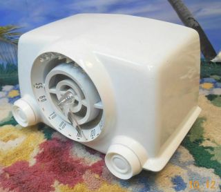 1951 Crosley “bullseye” 5 Tube Am Table Radio,  Model D10we