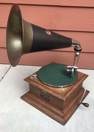 Antique Oak Victor Ii Talking Machine Phonograph & Horn