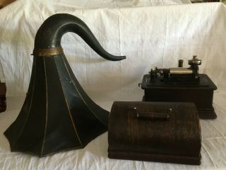 Edison Cylinder Phonograph With Morning Glory Cygnet Horn