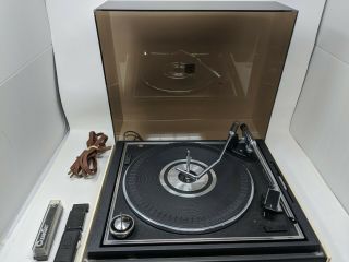 Micromatic Magnavox Vintage 3 Speed Record Player Turntable Powers On