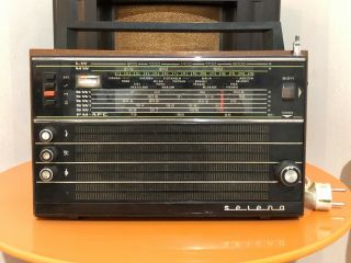 Vintage Soviet Russian Ussr Radio Selena Type B211 Lw Am Fm 5sw Workings