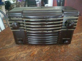 Vintage Westinghouse Model H - 122a Bakelite Tube Radio