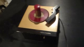 1950s Rca Victor 45 - - Ey - 1 Record Player 45 Rpm Turntable