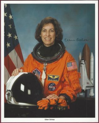 Ellen Ochoa,  Nasa Astronaut,  Signed 8 " X 10 " Color Photo,  Preprint