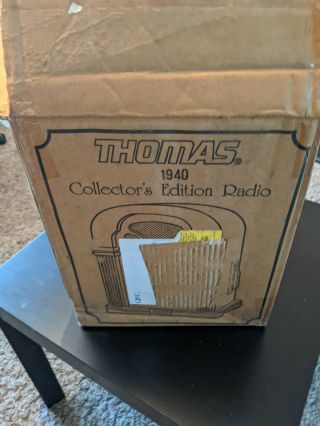 Vintage Thomas Collectors Edition Radio Am/fm/cassette Model 1940 Wood Cabinet