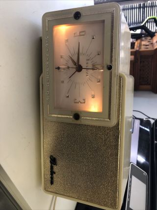 Vintage Bulova Clock Tube Radio Model A Clock & Radio &