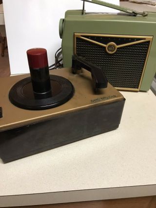 Rca Portable Radio And Record Player For 45rpm Form The 1950’s.