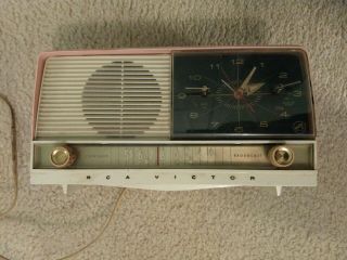 Pink Rca Victor Radio Model 8 - C - 7fe 115 Volt 35 Watt