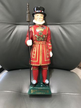 Vintage Porcelain The Beefeater Yeoman London Dry Gin Ceramic Decanter 16 " Tall