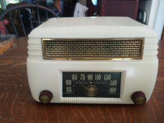 Vintage Ge General Electric Model 201 Bakelite Radio Great Retro Look