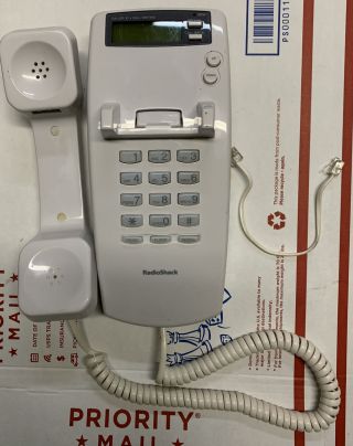 Radio Shack 43 - 3905 Push Button Wall Mount Telephone Corded Phone W/ Caller Id