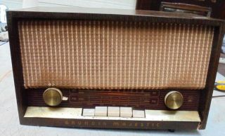 Grundig Model 92us Tube Am - Fm Radio