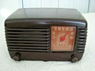 Gorgeous Looking 1948,  Philco Model 48 - 200 " Transitone ",  5 Tube,  Bc Table Radio.