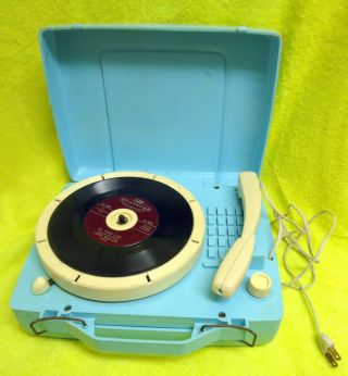 VTG Sonic Capri Phonograph plastic portable 1950 78 - 45 - 33 RPM w/box 2