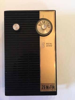 Vintage Am Transistor Radio - Zenith Royal 250 Black Color With Stand