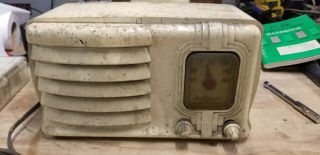 Antique Automatic Table Top Tube Radio