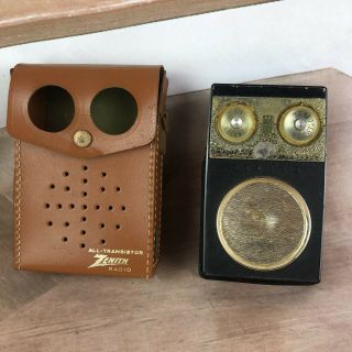 Vintage Zenith Royal 500 E Transistor Radio " Owl " - Black - As - Is