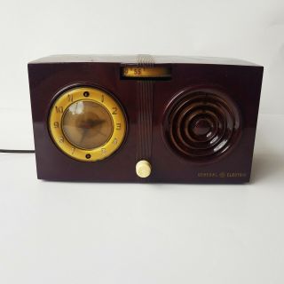 Vintage General Electric Tube Clock Radio Model 510 F Mid Century