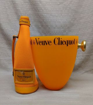 Veuve Clicquot French Champagne Ice Bucket Cooler Basin & Ice Jacket Travel Bag
