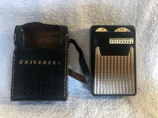 Vintage Universal 6 Transistor Radio Ptr - 62b Black W/ Case