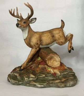 1981 Ski Country Limited Edition White Tailed Deer Barbara F Fosi Decanter