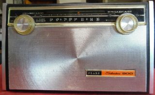 Vintage 1963 Silvertone Model 4225 8 Transistor Am Radio,