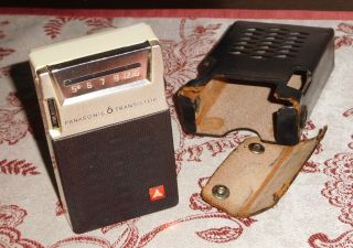 Vintage Panasonic T - 13 6 Transistor Radio